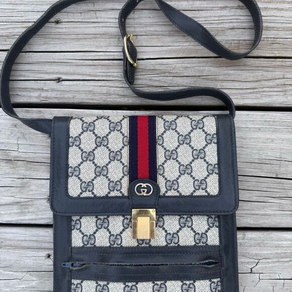Authentic Gucci Parfums Sherry Line Monogram Women’s Crossbody Purse Bag - Picture 2 of 11